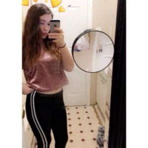 Meet your Posher, Kimberly